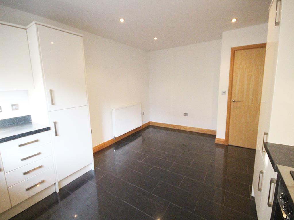 2 bedroom apartment For Sale in Foulridge, Colne - IMG_0287.jpg